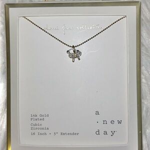 Dainty gold-plated bow necklace